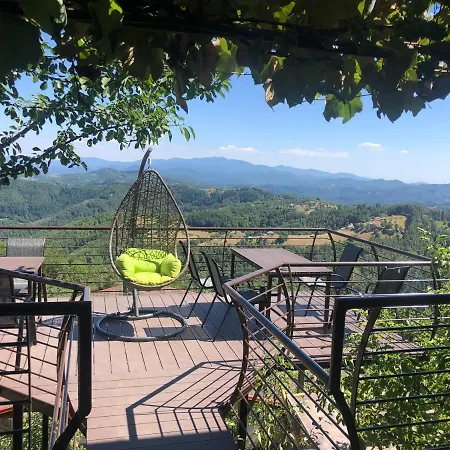 александрова 1 Guest house