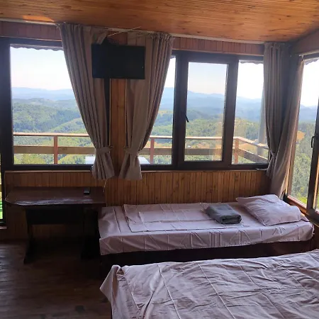 александрова 1 Guest house