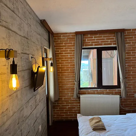 александрова 1 Guest house