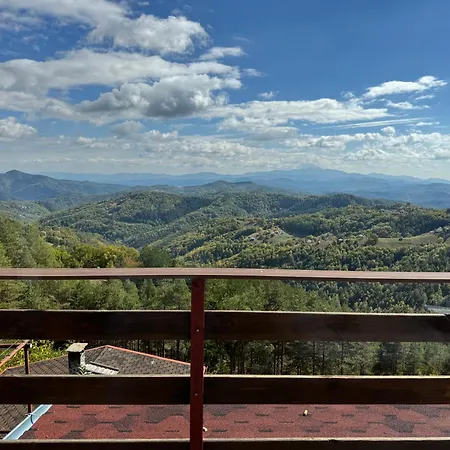 александрова 1 Guest house