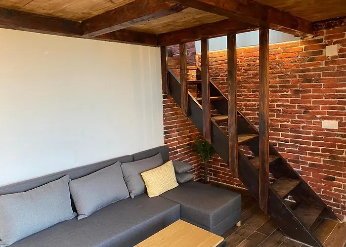 александрова 1 Guest house 3*