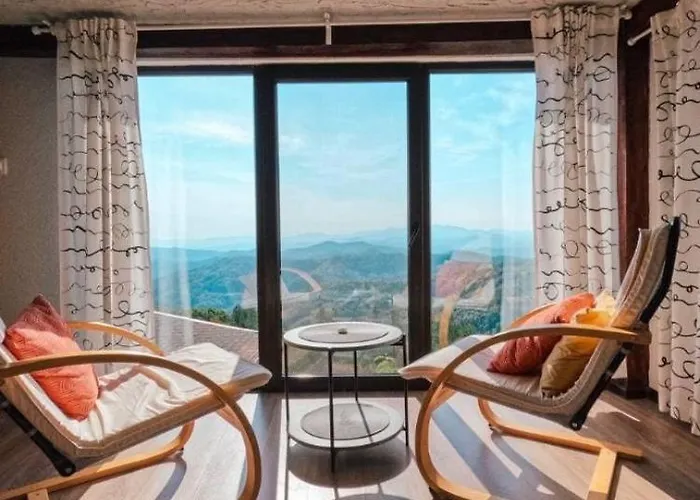 александрова 1 3*